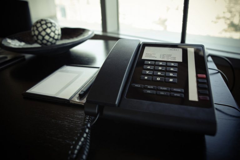Read more about the article 9 Best Business VoIP Providers For 2024