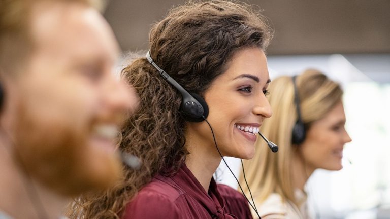 Read more about the article 9 Ways Business VoIP Empowers Your Sales Team