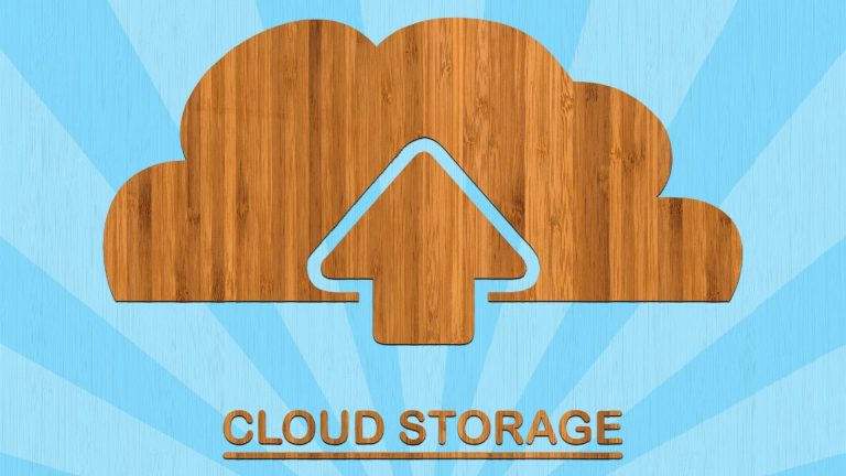 Read more about the article Cloud Storage Vs. On-Premises Servers: 7 Things to Keep in Mind