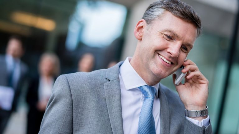 Read more about the article Virtual Phone Number: What is it and How Does it Work?