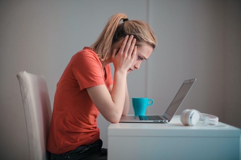 Read more about the article What Is Hard Drive Crash and Top 6 Reasons That Cause Hard Drive Failure