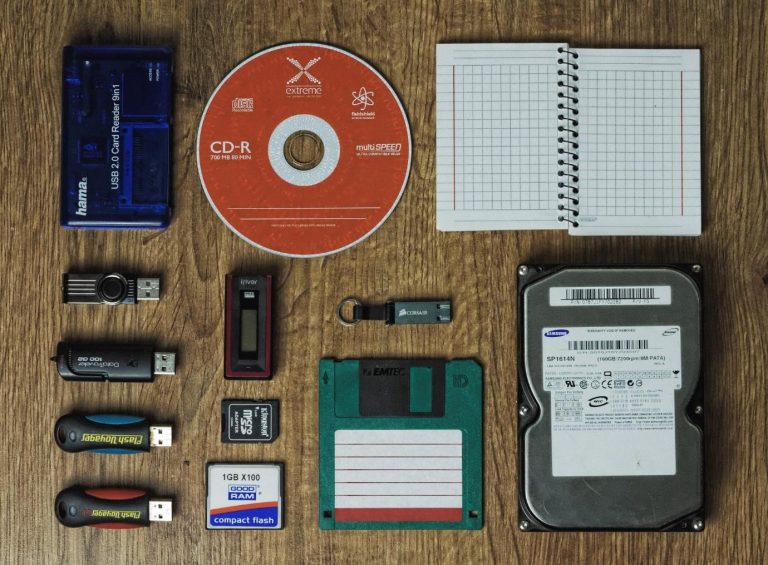 Read more about the article Top Data Backup Strategies for Small Businesses